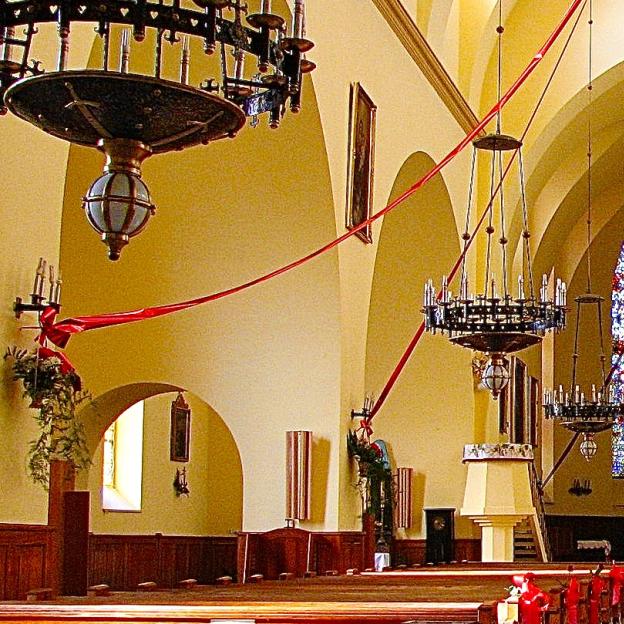 [VIDEO] Słowo na Dzień Papieski 15 października. Oraz o godz. 20:30 nabożeństwo za Świętego Jana Pawła II z kościoła w Niegowici, gdzie pełnił posługę kapłańską jako wikary w latach 1948-1949