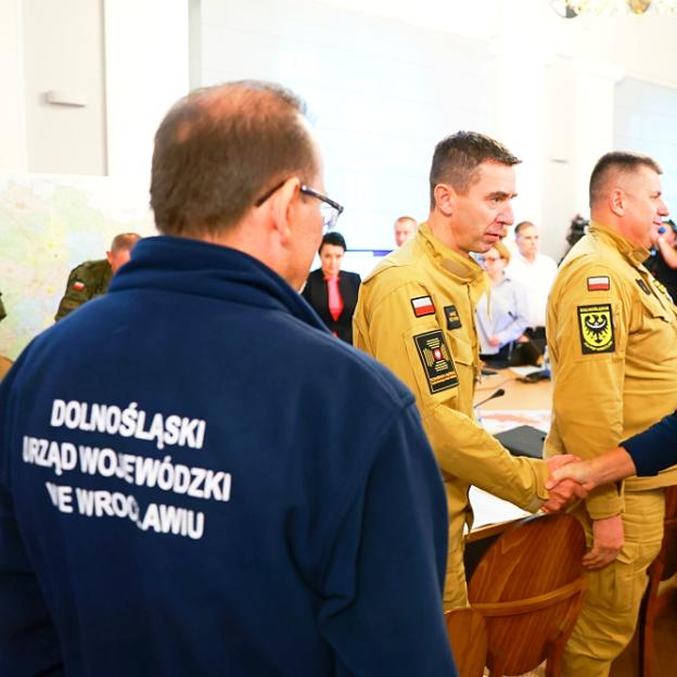 Sztab kryzysowy we Wrocławiu – koordynacja i wsparcie