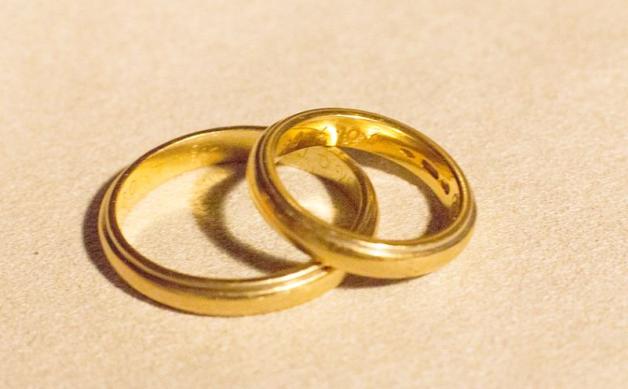 „Pan młody pobił pannę młodą”