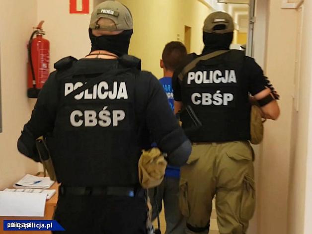 Marihuana, amfetamina, mefedron i alkohol. Zorganizowana grupa rozbita