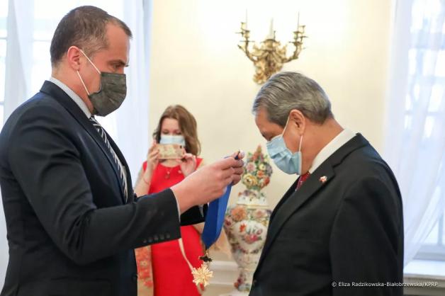 Odznaczenie dla Ambasadora Meksykańskich Stanów Zjednoczonych. W uroczystości wzięli udział m.in. – Ambasador Nadzwyczajny i Pełnomocny Republiki Chile w Polsce 