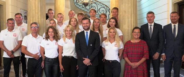 Minister Kamil Bortniczuk pogratulował medalistom Mistrzostw Europy
