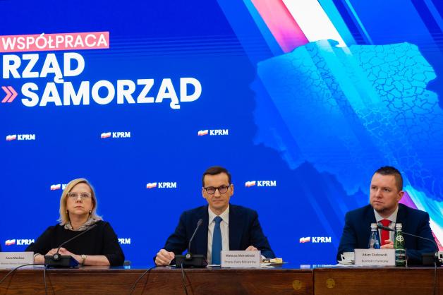 [VIDEO] Premier Morawiecki o pomocy dla samorządów