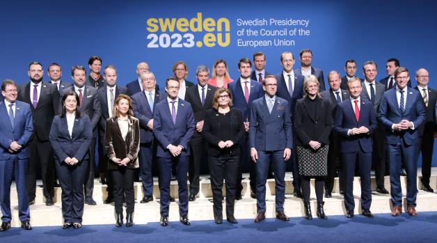 Zmiany w służbie ludziom – nie odwrotnie!