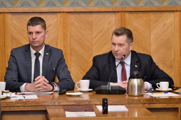 Powrót do emerytury nauczycielskiej – rozmowy ze związkami zawodowymi