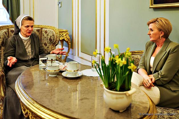 Pierwsza Dama Agata Kornhauser przyjęła w Pałacu Prezydenckim przełożoną Sióstr Misjonarek Chrystusa Króla dla Polonii Zagranicznej, Matkę Ewę Kaczmarek